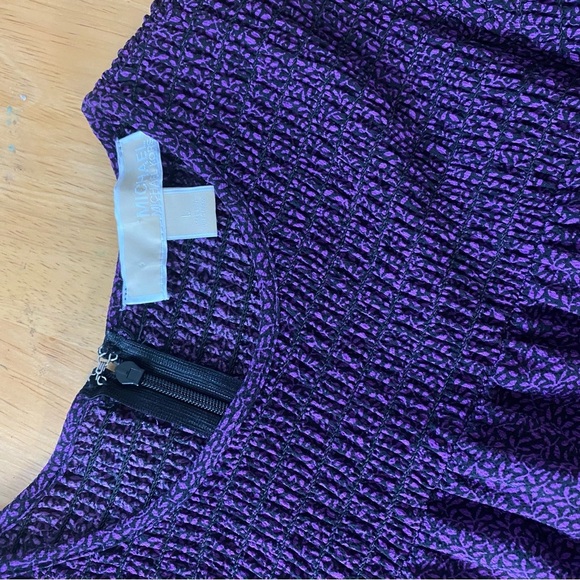 Michael Kors Women’s Purple Smocked Neck blouse Sz Large - Picture 9 of 13